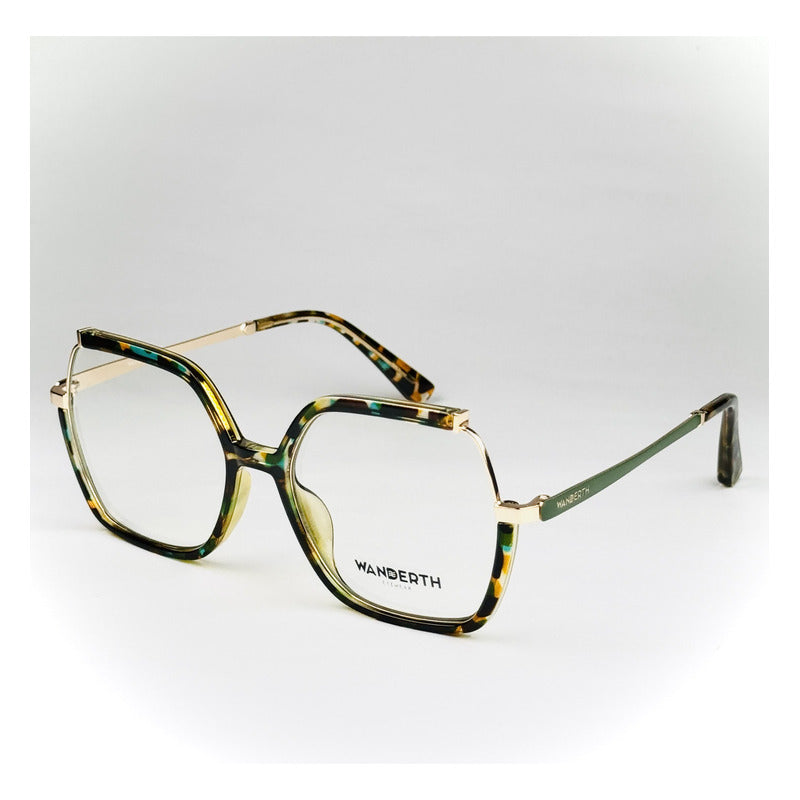 Wanderth Monturas Crysta