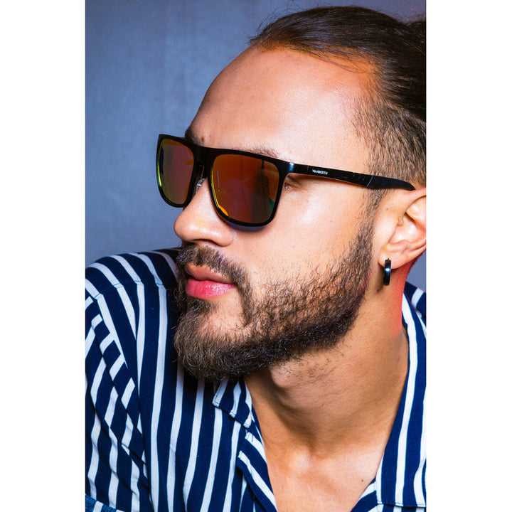 Wanderth Lentes De Sol Vector Color Negro Lente Rojo Varilla Negro Armazón Negro Diseño Sports Deportivo